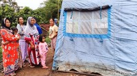 Sebagian warga memilih tinggal di tenda darurat yang didirikan BPBD Kabupaten Sukabumi.