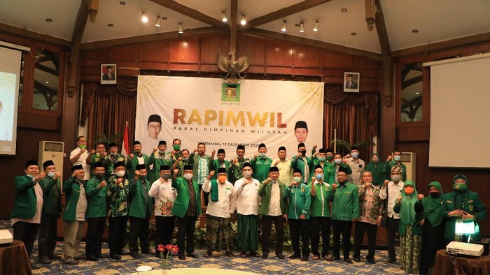 Rapat pimpinan seluruh DPC se-Jawa Tengah di Semarang, Minggu (13/12/2020). DPW PPP Jateng sepakat mengusung Taj Yasin jadi Caketum PPP.
