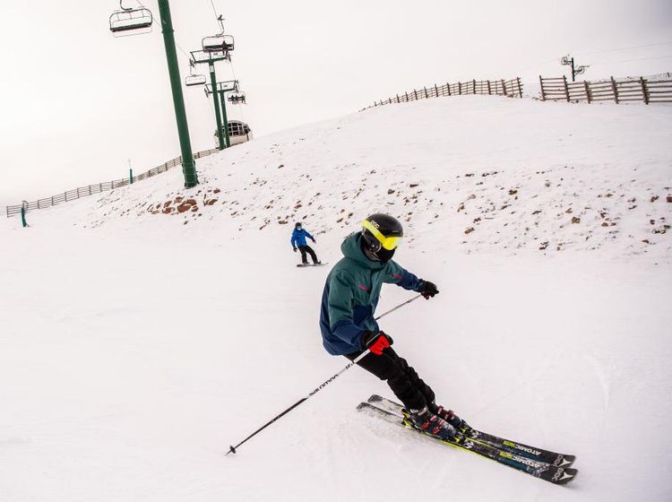 Asyik, Resor Ski di Spanyol Buka Lagi