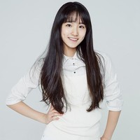 Banyak penggemar memperbincangkan alasannya keluar dari agensi hiburan terbesar di Korea Selatan tersebut. Banyak yang memprediksi jika ia tidak masuk dalam line up grup baru SM Entertainment sehingga memilih untuk keluar saja. Beberapa juga berpikir jika ia menunggu terlalu lama untuk bisa debut padahal sudah berlatih lama. Foto: Internet