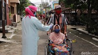 Karena saat ini masih dalam masa pandemi Corona, Pilkades pun digelar dengan protokol kesehatan ketat.