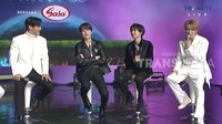 Super Junior sempat menjalani sesi wawancara dan bincang-bincang hangat di acara HUT Transmedia 19 Universe pada Selasa (15/12). Dok. Trans 7