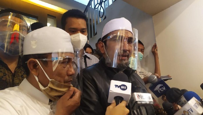Tak Ditahan, Ketum FPI-Panglima Laskar Selesai Diperiksa Usai 24 Jam