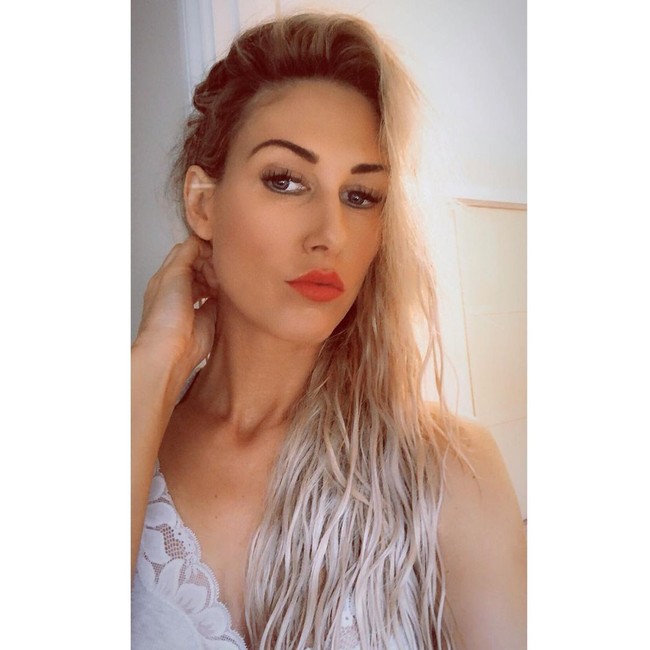 Kami melakukannya dengan sangat baik, tapi ada saja yang tidak menyukainya. Kita hanyalah bisnis dan tidak ada ada tentang seks di dalamnya. Petugas pembersih kami bukanlah objek seks, mereka melakukan tugasnya, jelas Nikki, seperti dikutip The Sun. Foto: Instagram @the_nakedcleaning_company