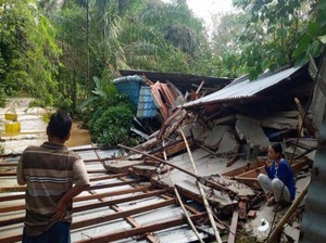 Banjir Rendam 3 Dusun di Besitang Langkat, 1 Rumah Warga Rusak