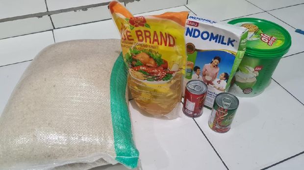 Bansos yang akan diserahkan MAKI sebagai barang bukti ke KPK