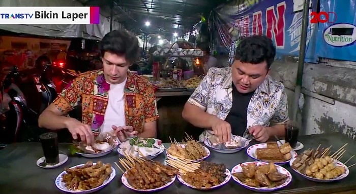Bikin Laper! Jajan Aneka Sate Rp 1.000 di Angkringan Jogja Bikin Laper! Jajan Aneka Sate Rp 1.000 di Angkringan Jogja