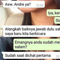 Nulisnya pakai disingkat-singkat sih, bikin si doi gagal paham. Jadi nggak tahu kan dia kalau kamu sebenarnya sudah ngasih salam. Foto: Twitter