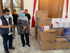 Siapkan 2.404 Vaksinator, Gubernur Khofifah Tunggu Jatah Vaksin di Jatim