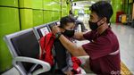 Hiruk Pikuk di Stasiun Gambir Jelang Libur Natal dan Tahun Baru