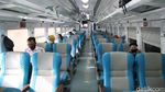 Hiruk Pikuk di Stasiun Gambir Jelang Libur Natal dan Tahun Baru