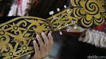 Ini Sape, Alat Musik Tradisional Suku Dayak di Tanah Borneo