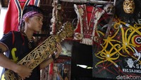 Hingga kini, kepercayaan akan tuah sampe masih diyakini oleh para sesepuh Dayak, misalnya ketika sampe dimainkan dalam suatu upacara adat.