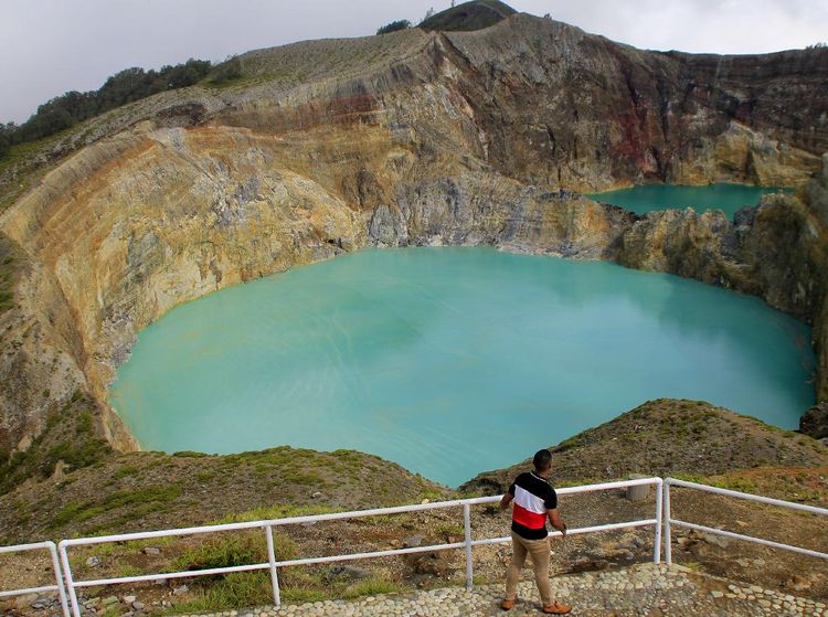 COVID-19 Bikin Kunjungan Wisatawan ke Danau Kelimutu Menurun