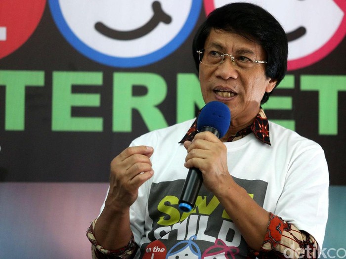 Direktorat Reserse Kriminal Khusus Direskrimsus Polda Metro Jaya menginisiasi membuat gerakan Save Child On The Internet di Jakarta, Jumat 03062016. Save Child On The Internet merupakan gerakan yang dibuat oleh Direktorat Reserse Kriminal Khusus Polda Met
