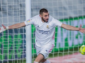 Zidane: Benzema Terbaik