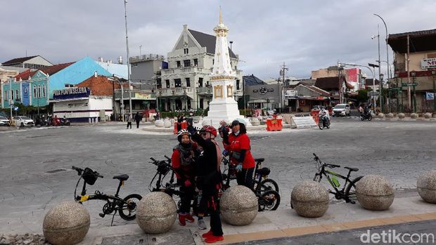 Kawasan Tugu Pal Putih Yogya kini makin cantik tanpa kabel melintang, Rabu (16/12/2020).