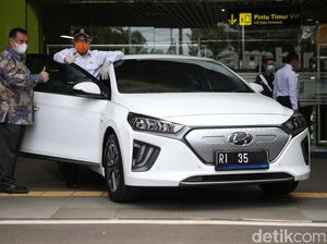 Solusi Pengadaan Mobil Dinas Listrik saat Anggaran Terbatas: Sewa