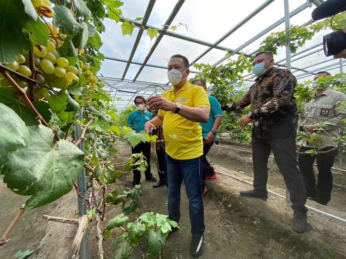 Ketua MPR Bambang Soesatyp