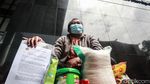KPK Dapat Kiriman Sampel Paket Sembako Bansos COVID-19
