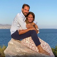 My dearest Philippos. I love you today, I will love you tomorrow and forever. You make us happier, better and stronger. I cannot wait to spend the rest our lives together, tulisnya di Instagram dengan memamerkan foto mesranya dengan sang pangeran berlatar laut.  Foto: Instagram