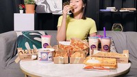 Salshabilla menjadi perbincangan setelah dirinya terlibat kecelakaan di kawasan Kemang. Mobil yang dikendarainya menabrak mobil lain. Meski demikian, Salshabilla tidak mengalami luka serius. Foto: instagram @salshabillaadr