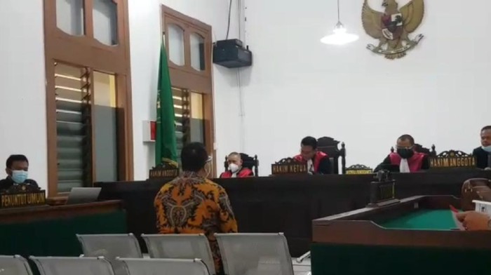 Sidang Walkot Tasik nonaktif Budi Budiman.
