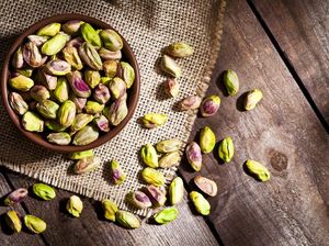 Kacang Pistachio Jadi Tren Dessert, Sehat atau Cuma Hype?