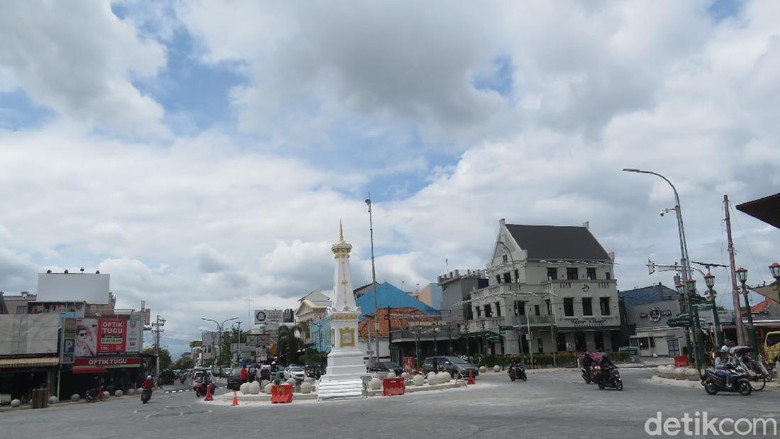 Tugu Pal Putih Yogyakarta bebas dari kabel listrik, Rabu (16/12/2020)