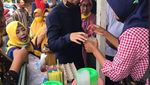 Aditya Halindra Faridzky, Cabup Tampan yang Doyan Jajan Kaki Lima