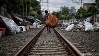 Berdasarkan fakta di lapangan, masih banyak warga yang saat ini belum kembali mendapatkan pekerjaan karena Pandemi COVID-19. Sehingga harapannya gerakan Pemilihan Ekonomi Nasional dan pemberian vaksin di tahun 2021 dapat menolong warga yang terdampak tersebut dengan membuka kembali banyak lapangan pekerjaan bagi perusahan swasta, BUMN, BUMD dan kantor pemerintahan.   