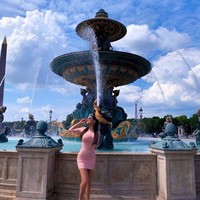 Ibunya yang sekarat, meninggal dengan cara yang sadis. Anna membelah jantungnya. Kemudian dia mencungkil organ dalamnya seperti paru-paru dan usus.