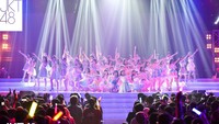 Debut di tahun 2011, JKT48 hadir sebagai grup saudara AKB48 pertama di Asia Tenggara. Di awal kemunculannya, beberapa member yang menonjol dulu seperti Melody dan Nabilah. (Foto: dok. Twitter JKT48) 