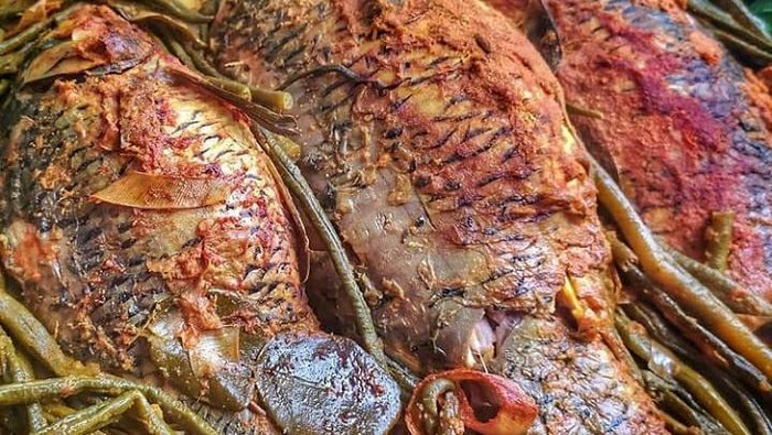 Arsik ikan mas
