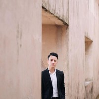 Billy dan Patricia menjalani pemotretan dalam berbagai tema. Untuk pemotretan pertama, pasangan ini memilih Tamansari sebagai lokasi preweddingnya. Foto: Instagram/@billydavidson_