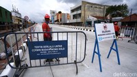 Untuk diketahui, flyover dibangun membentang sejauh 1 km dari simpang tiga Kerten simpang empat Purwosari. Proyek menghabiskan anggaran APBN sebesar Rp 104,6 miliar.