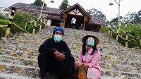 Lembur Urang dibangun dengan mengadaptasi desain Kampung Naga di Banten dan Kampung Adat Ciptagelar di Sukabumi. Lembur urang juga diproyeksikan sebagai replika dua kampung adat itu sebagai sarana wisata dan edukasi. (Foto: Whisnu Pradana/detikcom)