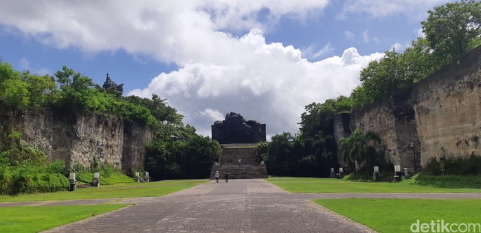 Garuda Wisnu Kencana, ikon Bali memang indah. Di tengah pandemi, seperti apa ya di sana?
