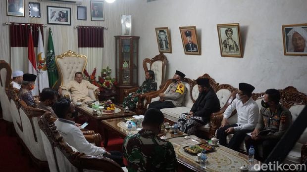 Gubernur Jateng Ganjar Pranowo sowan Habib Luthfi bin Yahya di Pekalongan, Kamis (17/12/2020).