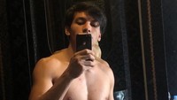 Jefri Nichol memerankan karakter Gyeon Woo yang dalam versi Korea dimainkan oleh Cha Tae Hyun. (Foto: dok. Instagram @jefrinichol)
