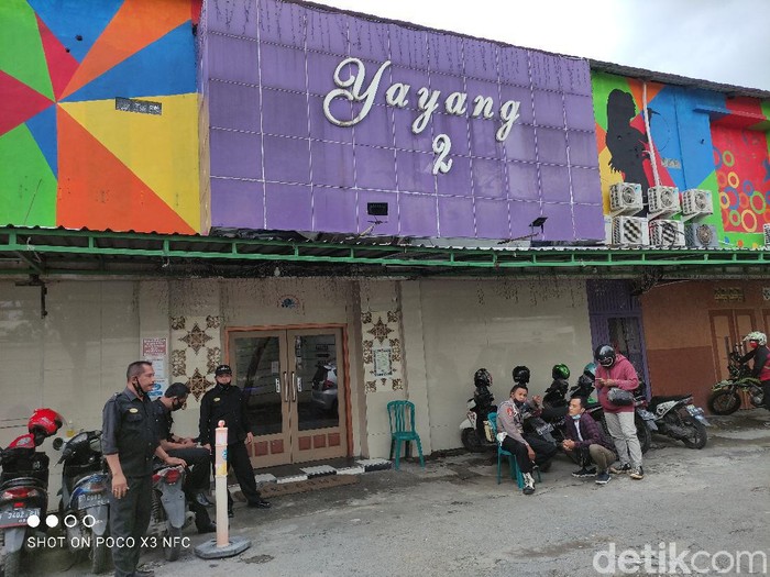 kafe sediakan layanan prostitusi
