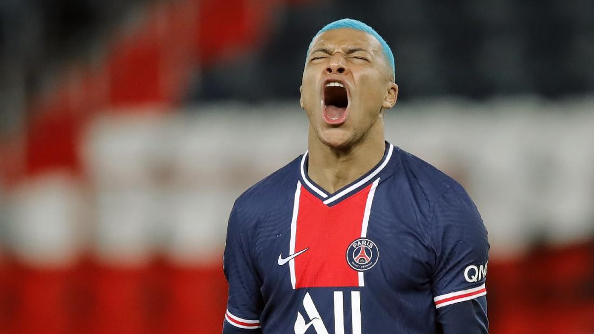 Kylian Mbappe mencetak gol di laga PSG vs Lorient dalam lanjutan Liga Prancis. (Foto: AP/Christophe Ena)
