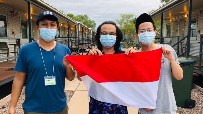 Mahasiswa Indonesia Merayakan Kebebasan Setelah Selesai Karantina di Darwin