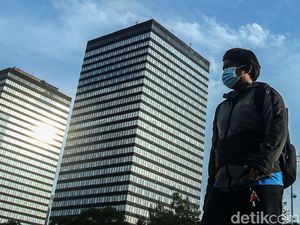 Industri Kembali Beroperasi 100%, Karyawan Minimal Dibagi 2 Shift