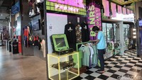 Program PSBB TIKI akan berlangsung selama 3 bulan, dengan periode Desember 2020 hingga Februari 2021 dan ditujukan untuk 3 (tiga) kategori produk yaitu apparel/fashion & aksesoris, perlengkapan wanita dan kategori lain-lain.