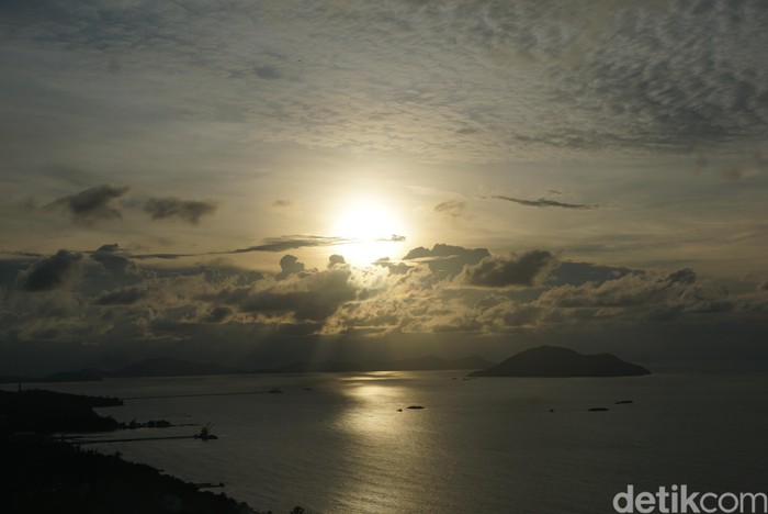 Puncak Tanjung Bajau di Singkawang