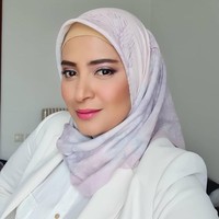 Rahma Sarita juga kerap menggunakan hijab dan dress pastel. Seperti yang dikenakan saat ia sedang menghadiri acara talkshow ini. Rahma tampil feminin dan anggun. Foto: Instagram @rahmasarita_jufri