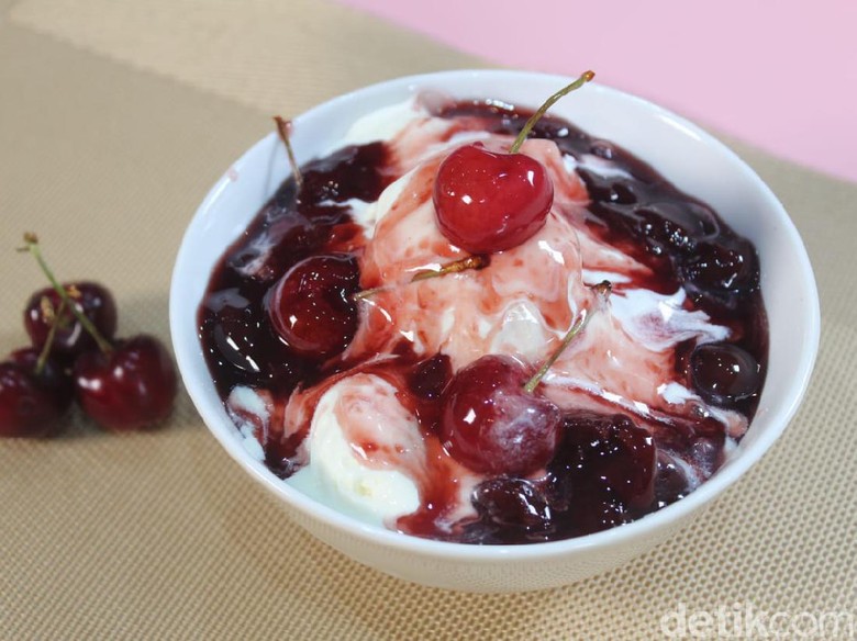 Resep Cherry Jubilee, Saus untuk Dessert Natal Istimewa Resep Cherry Jubilee, Saus untuk Dessert Natal Istimewa