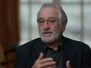 Robert de Niro Cerita Pengalaman Perankan Vito Corleone dalam The Godfather