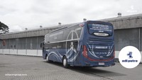 Dengan kehadiran Adiputro Dream Coach, maka semakin banyak pilihan di segmen sleeper bus. Sebelumnya, karoseri Laksana sudah lebih dulu menjadi first mover di kelas ini dengan menghadirkan bodi bus Laksana SR2 Suite Class, di ajang GIIAS 2019. Foto: Screenshot Youtube Adiputro Official
